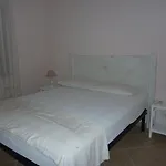 בקתה Lilly 2 Punta Molara